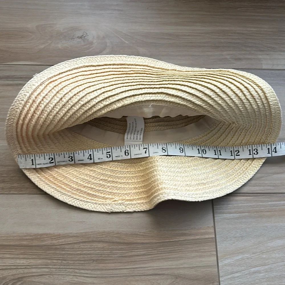 Floppy wide brim hat with ombré paper fringe detail